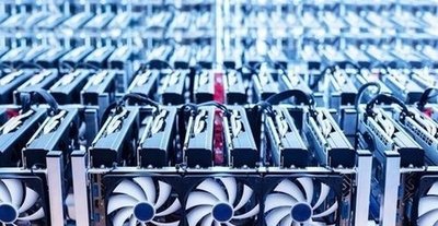 Optimally configured mining rig operating efficiently with balanced power consumption